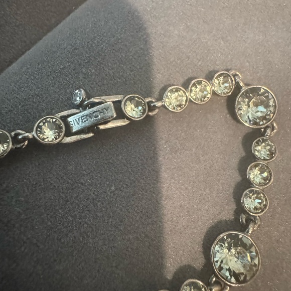 Givenchy Gunmetal chain with Hematite Crystal Bracelet - Picture 3 of 4